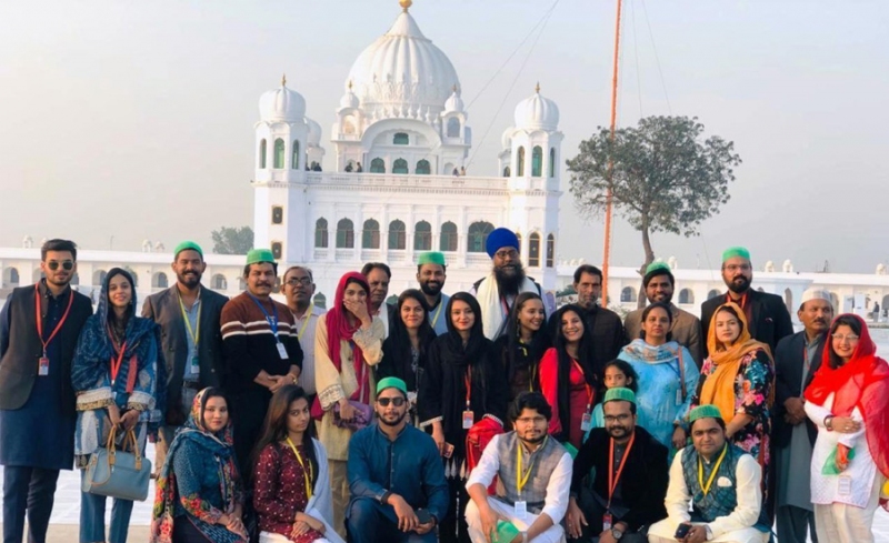 http://peacecenter.com.pk/upload/darbar-kartarpur_1.jpg