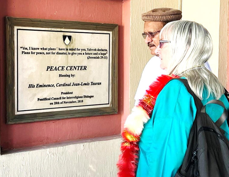 http://peacecenter.com.pk/upload/image004_3.png