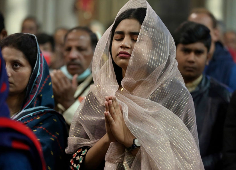 http://peacecenter.com.pk/upload/prayer_1.jpg